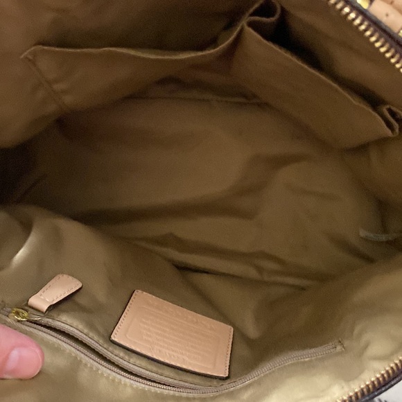 Coach handbag - Picture 3 of 3